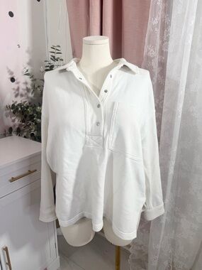 Aerie White Popover Pullover with Chest Pocket BIN#14